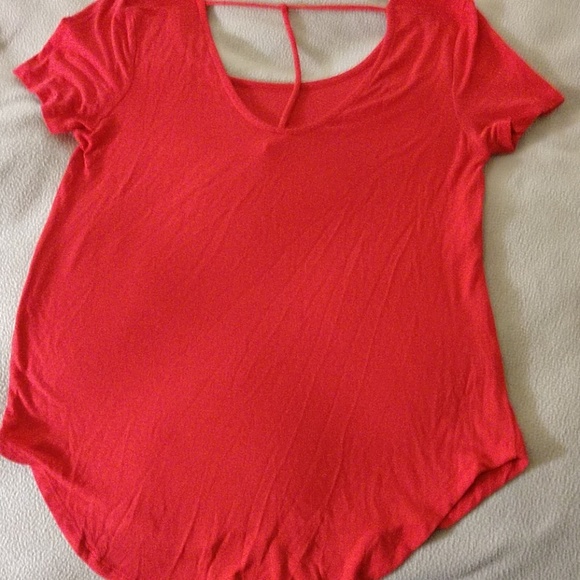 Red top - Picture 3 of 3